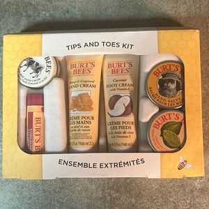 NWT: Burt’s Bees Tips and Toes Kit